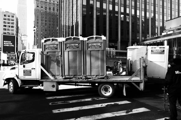 Best Sanitation services for porta potties  in Winthrop, IA